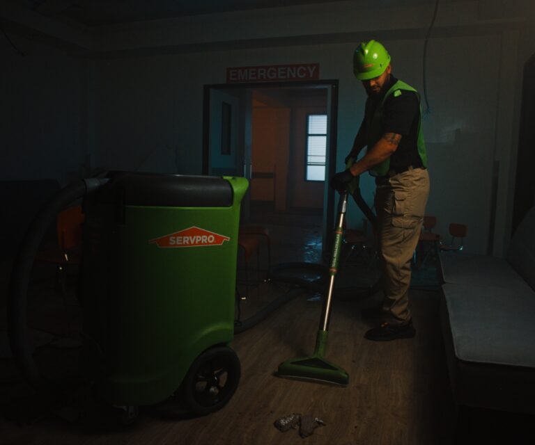 Flood restoration Kenosha WI, water damage restoration Kenosha WI, emergency water cleanup Southeast WI